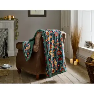 Deyongs Folkloric Nutcracker Sherpa Throw